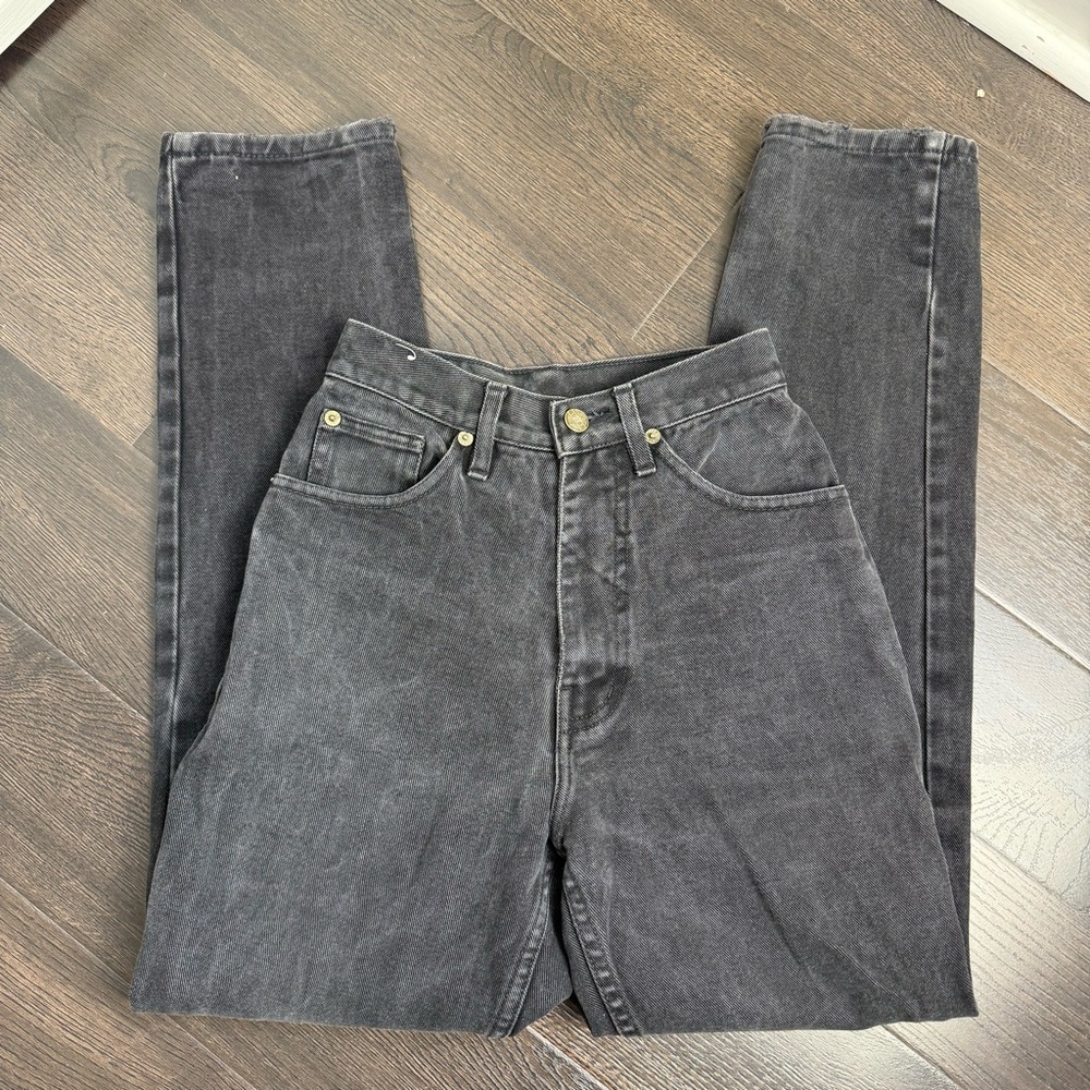 Guess High Rise Women’s Jeans in Washed Black
